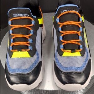 Skechers Kids' Black and Blue Sneakers size 2.5 brand new w/out tags & box